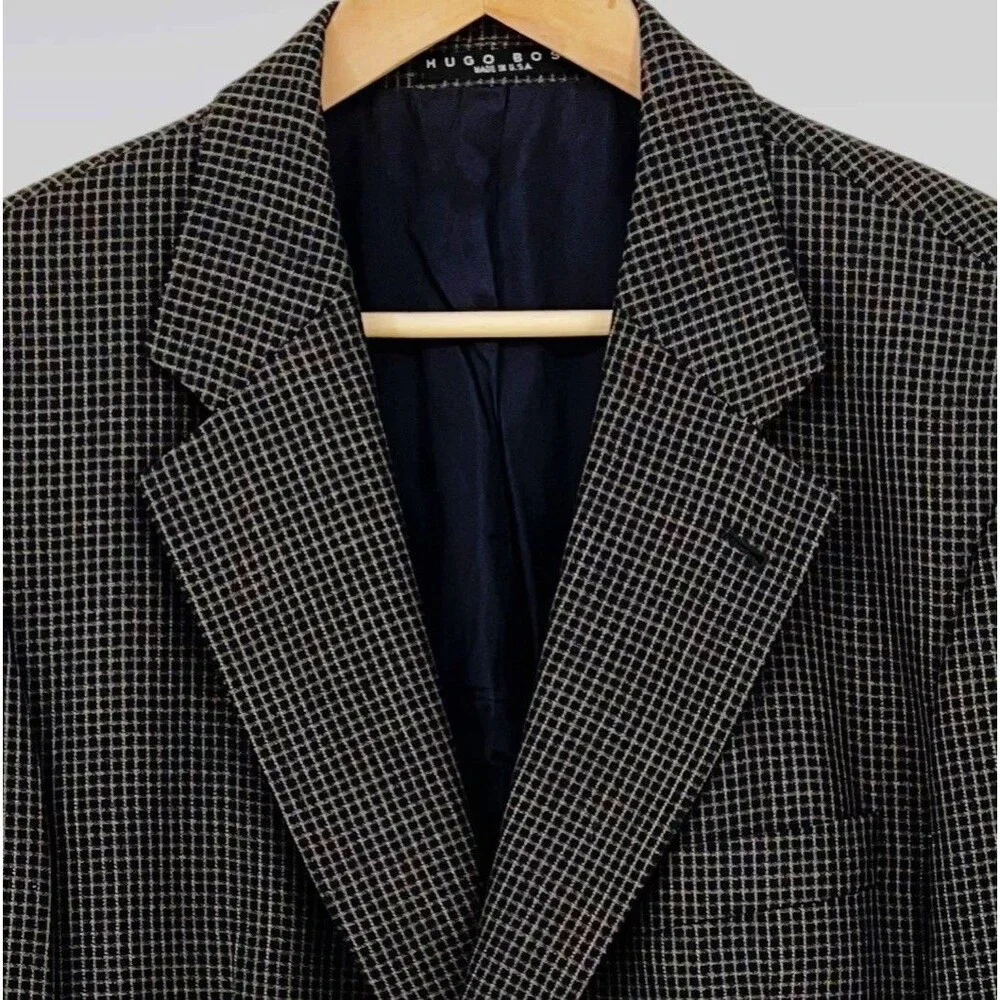 HUGO BOSS Apollon Blazer Sport Coat 100% Wool Black w Tan Check 42R Wood Buttons